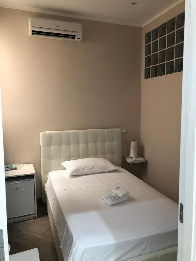 Elena Rooms Таранто Екстер'єр фото