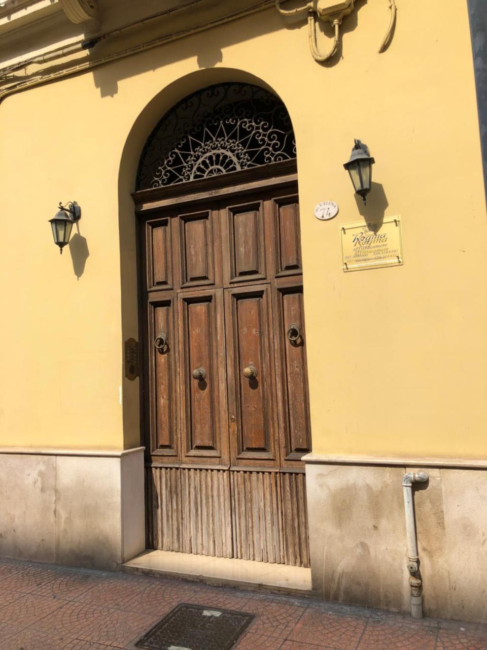 Elena Rooms Таранто Екстер'єр фото